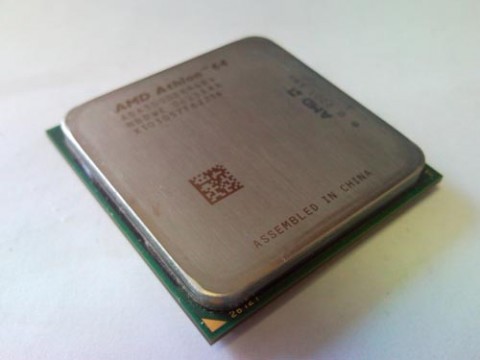 Процессор AMD Socket 939 Sempron 3000+ (SDA3000DI02BI)