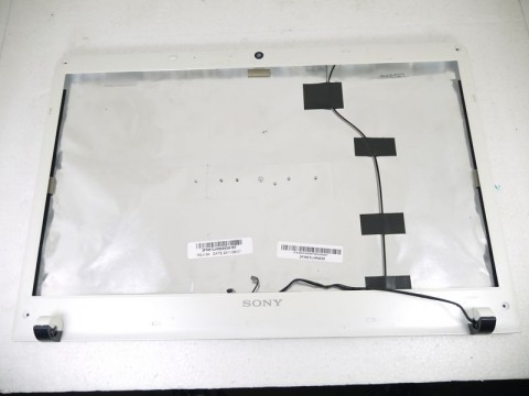 Крышка экрана матрицы с рамкой от ноутбука Sony Vaio PCG-71811V, б/у