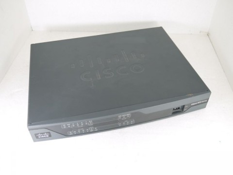 Настраиваемый коммутатор Cisco 891(sn-FCZ152495XR)  б/у