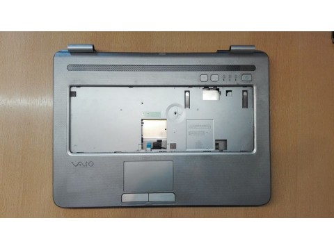 Нижняя часть корпуса от Sony Vaio PCG-7135P (черная)