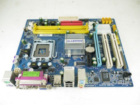 Мат. Плата под Intel LGA 775/Gigabyte GA-945GCM-S2L/LAN/4*SATA/2*DDR2/mATX