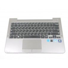 Верхняя панель (топкейс) для ноутбука Samsung NP530U3B с клавиатурой (BA81-16490A), б/у